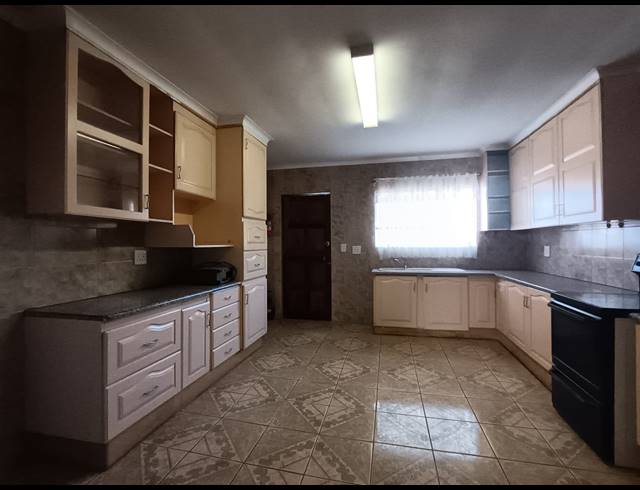 3 BEDROOM HOUSE FOR SALE IN DREAMLANDS